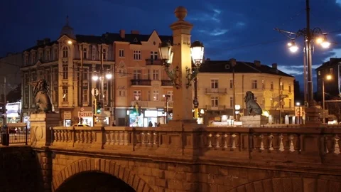 Night view to Lions bridge in Sofia, Bulgaria Stock-Footage 76252437