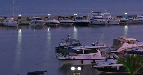 Night view of the marina (Time-Lapse) 스톡 동영상 246489975