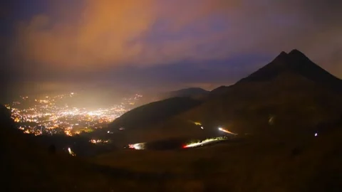 Night view of mountains and the townscape (Yufuin, Yufu City, Oita Prefecture) Stock Footage 337744983