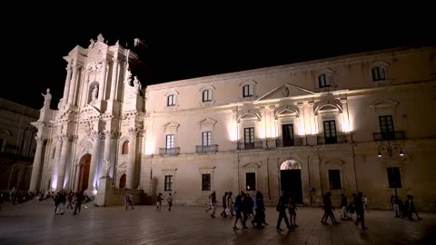 Night view outside the Cathedral of Syracuse in Sicily Stock Footage 159163479
