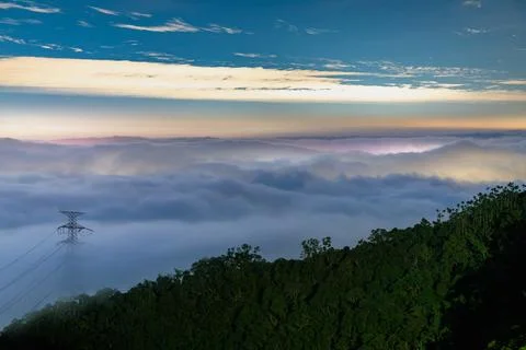 Night View of Rolling Sea of Clouds over Mountains in Meishan, Taiwan Fotos Stock