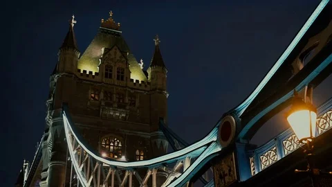 Night view of Tower Bridge Stockbeeldmateriaal 72860807