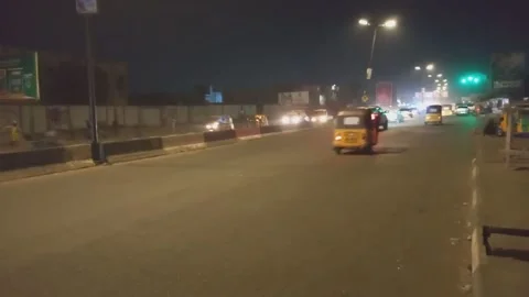 Night View of Yankaba Traffic Light on Hadejia Road, Kano, Nigeria 動画素材 321458448