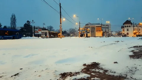 Night winter trafic Stock Footage 86483179