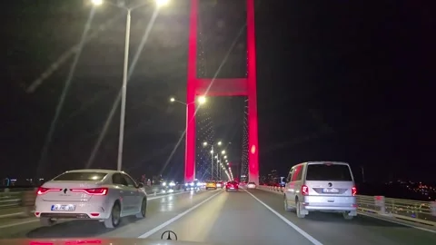 Nighttime drive across the Bosphorus Bridge. Vídeo Stock 345603600