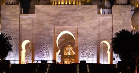 Nighttime Majesty at Sheikh Zayed Mosque Stock Footage 273589501