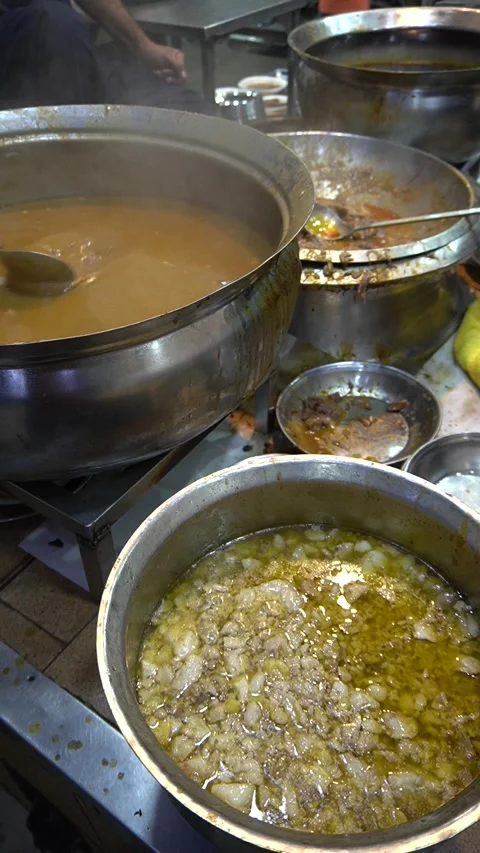 Nihari Pots Steaming Authentic Street Setup Video stock 332423123