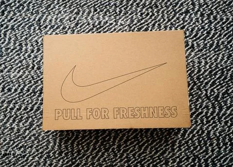 : Nike Packaging Box Ready for Unboxing Foto stock