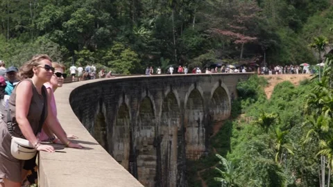The Nine Arch Bridge in Ella, Sri Lanka editorial video Stockbeeldmateriaal 332706703