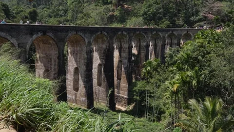 The Nine Arch Bridge in Ella, Sri Lanka editorial video Stockbeeldmateriaal 332706706