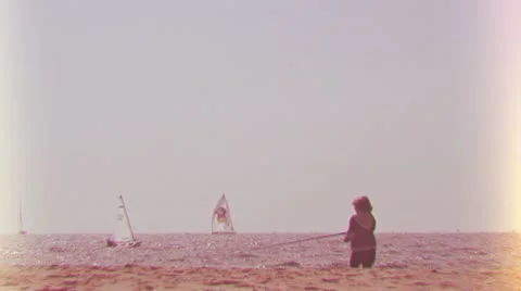 Nino playa pezca efecto Stock Footage 10884455