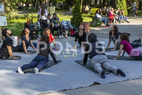 Nirvana fitness with music class on the street Stock Photos