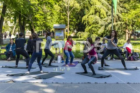 Nirvana fitness with music class on the street Stock Photos