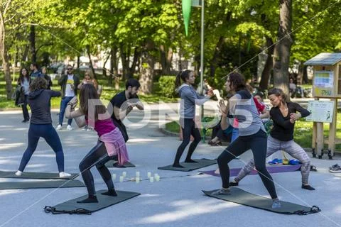 Nirvana fitness with music class on the street Stock Photos