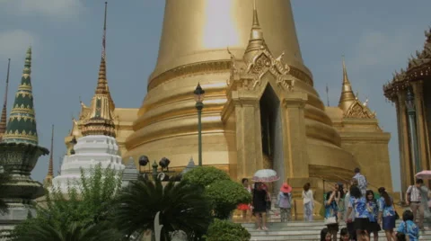 Nirvana Stupa, Wat Phra Kaew (Wat Phra Si Rattana Satsadara), Bangkok, Thailand Stock Footage 48480382