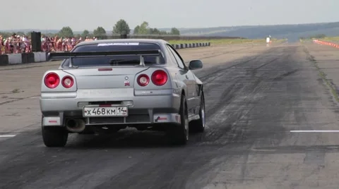 Nissan skyline at the start Stock Footage 66446623