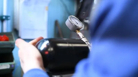 Nitrogen accumulator Stock Footage 125794579