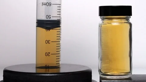 Nitrogen dioxide equilibrium 스톡 동영상 113216337