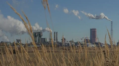 Nitrogen fertilizer plant Stock Footage 56353247