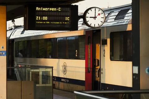 NMBS SNCB train in Sint Niklaas departure on scheduled time to Antwerp Stock Photos