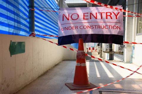 No entry sign in front of construction site Stock Photos