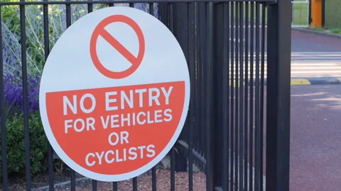 No entry for vehicles or cyclists Stock-Footage 157162517