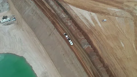 No load Bottom Dump Trailer (aka Belly Dump or Clam Dump) Vídeo Stock 153808985