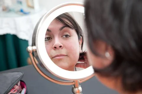 No makeup in mirror 스톡 사진