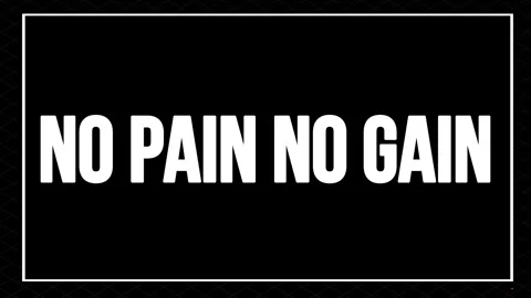 No pain no gain text on black background. Motivational quote for fitness and 스톡 동영상 340942306