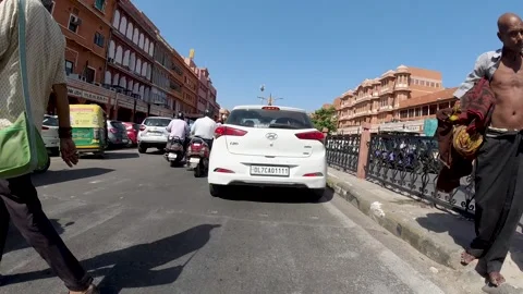No pedestrian traffic violation rules in India with Indian crowd crossing roads Stock Footage 270376573