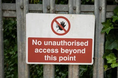No unauthorised access beyond this point sign Stock Photos