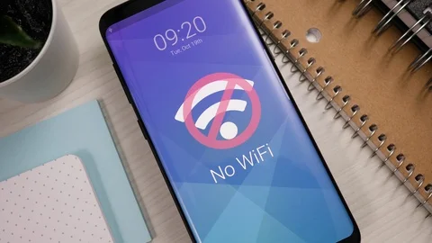 No WiFi Warning Alert on a Mobile Phone Screen Stock Footage 122014277