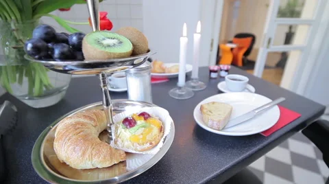 Noble breakfast with candlelight Vidéo 46847890