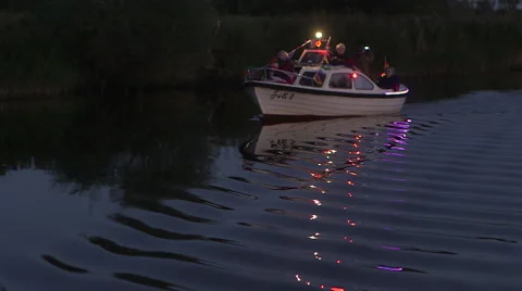 Nocturnal trip on the river Video stock 61203107