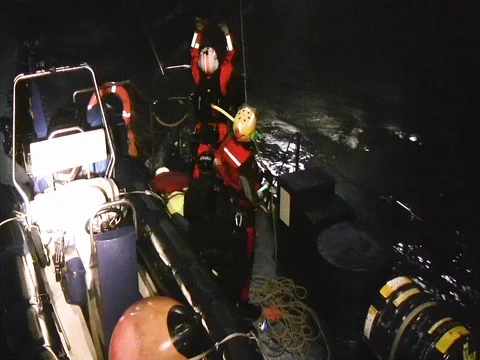 Nocturne rescue training. Stock Footage 106835641