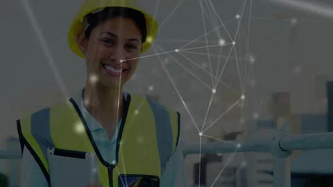 Node lines shifting, revealing rooftop site worker holding clipboard, smiling Video stock 333485381