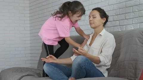 Noisy child. 動画素材 119127155