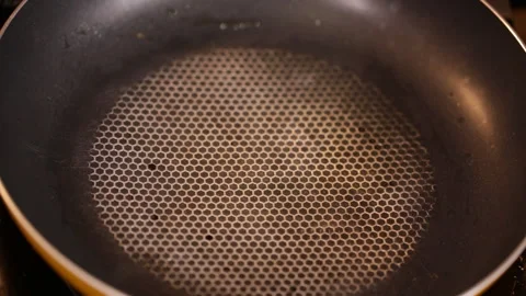 Non stick hot pot cold oil (5) Stock Footage 202156593