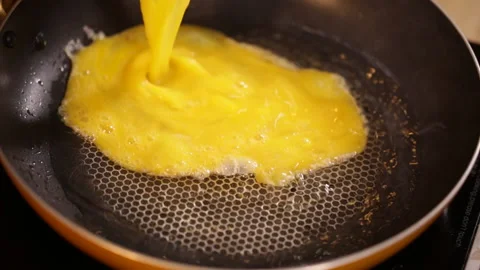 Non stick hot pot cold oil (1) Stock Footage 202156619