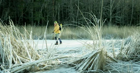 Nordic skater skating by. Stock-Footage 60125918