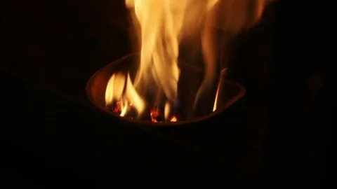 Normal fire in a stove burning pellets 스톡 동영상 82930536