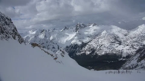 North cascades mountain range pan slow motion Stock-Footage 120059862