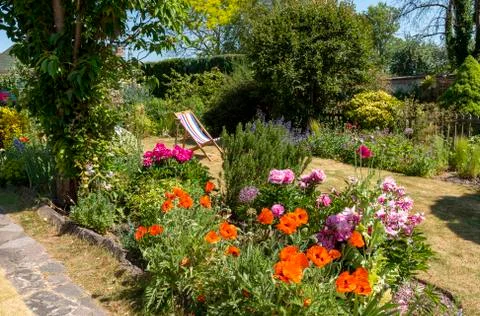 North Hampshire, England, UK. May 2020. An attractive English country garden Stock Photos
