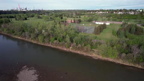 North Saskaatchewan River in Edmonton, Canada Видео 337081313