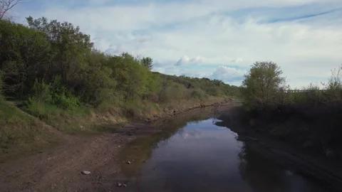 North Saskaatchewan River in Edmonton, Canada Video stock 337081361