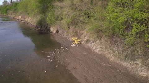 North Saskaatchewan River in Edmonton, Canada 스톡 동영상 337081383