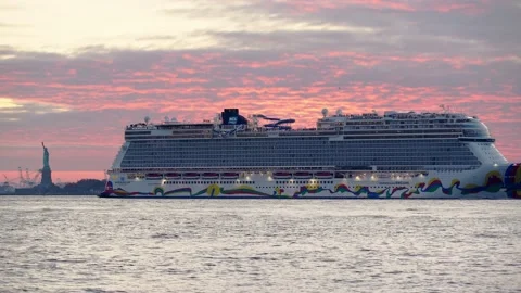 Norwegian Encore passing in front of Statue of Liberty. Cruise Liner in NYC Stock Footage 147971668