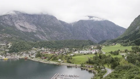 Norwegian Town Eidfjord Vídeo Stock 84330151