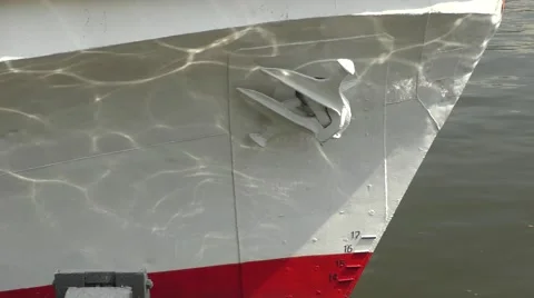 The nose of the ship with reflection waves 스톡 동영상 64753685