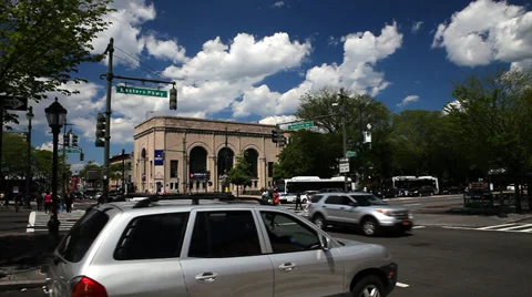 Nostrand and Eastern Parkway Vídeos de archivo 38677561